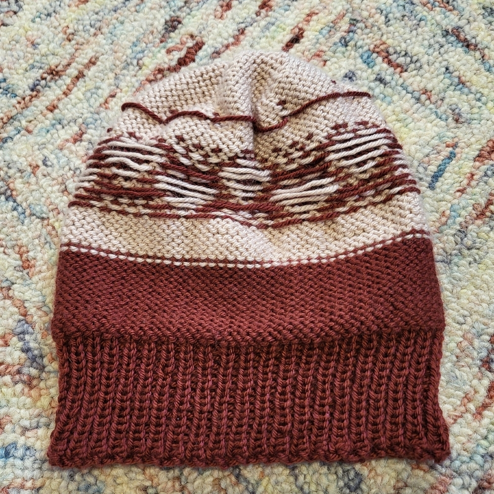 Handmade knit ribbed cuff beanie heart hat in blush and burgundy Kids size M - L - Picture 9 of 9